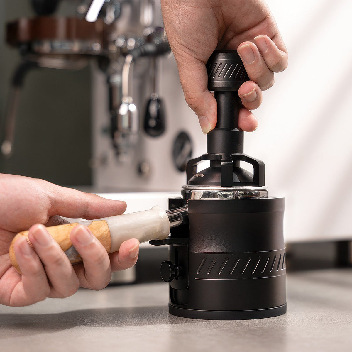 Feepie Adjustable Tamping Stand