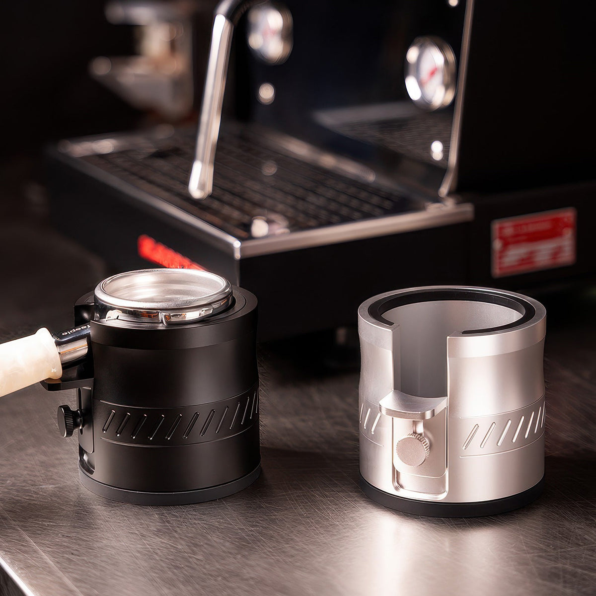 Feepie Adjustable Tamping Stand