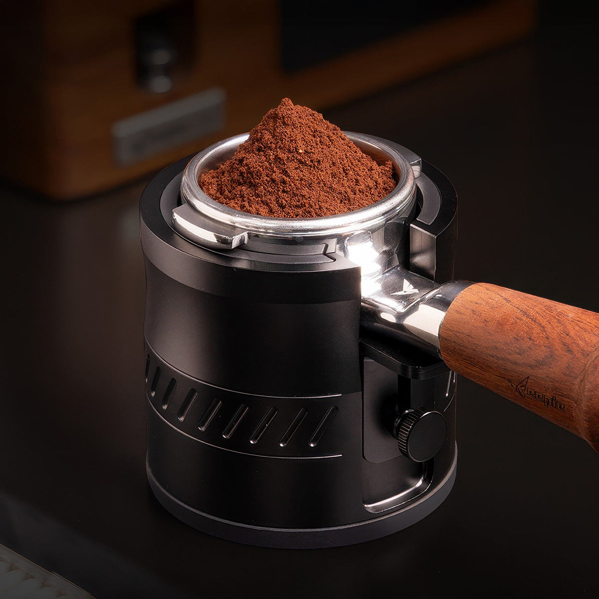 Feepie Adjustable Tamping Stand