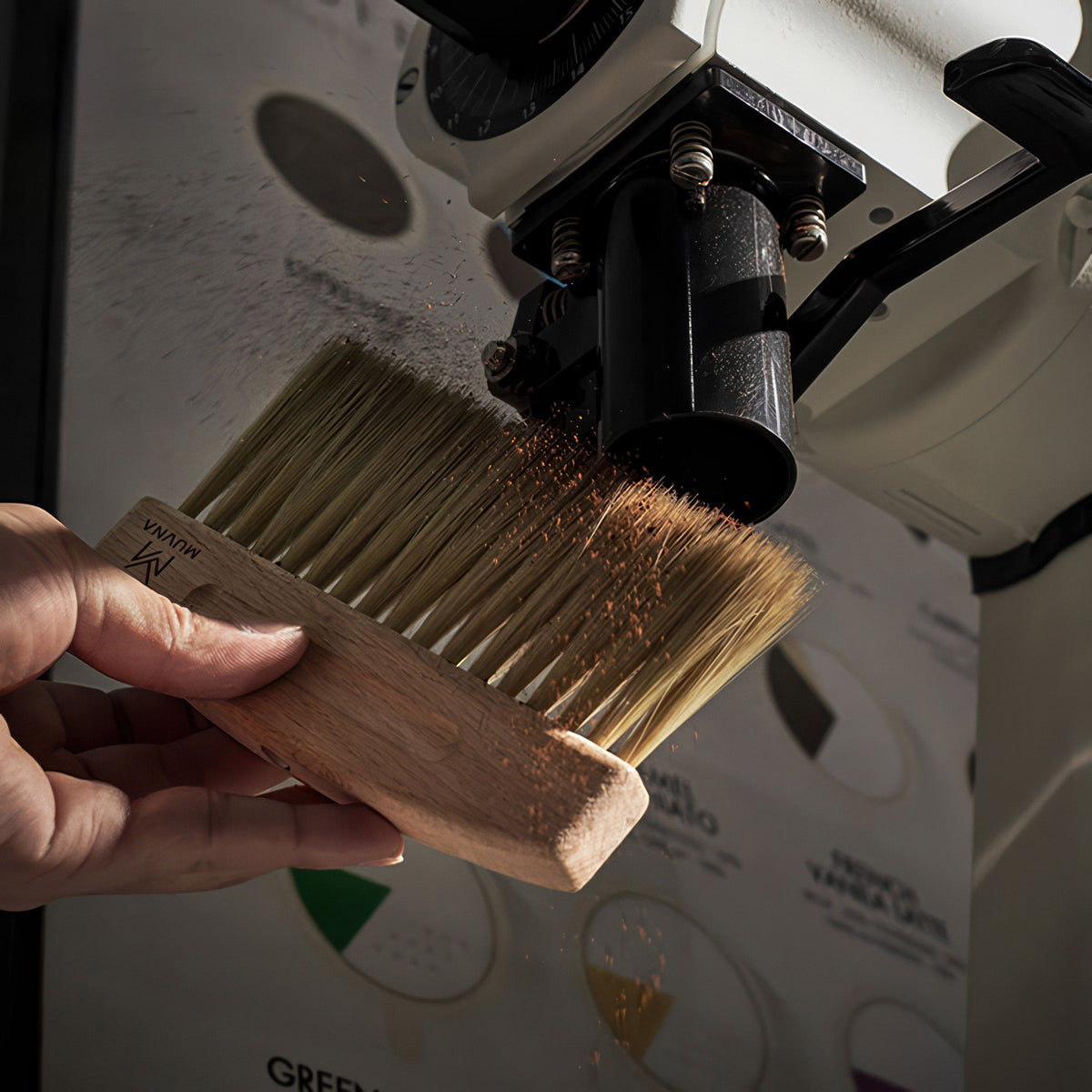 MUVNA Beech Cleaning Brush and Magnetic Dustpan Set