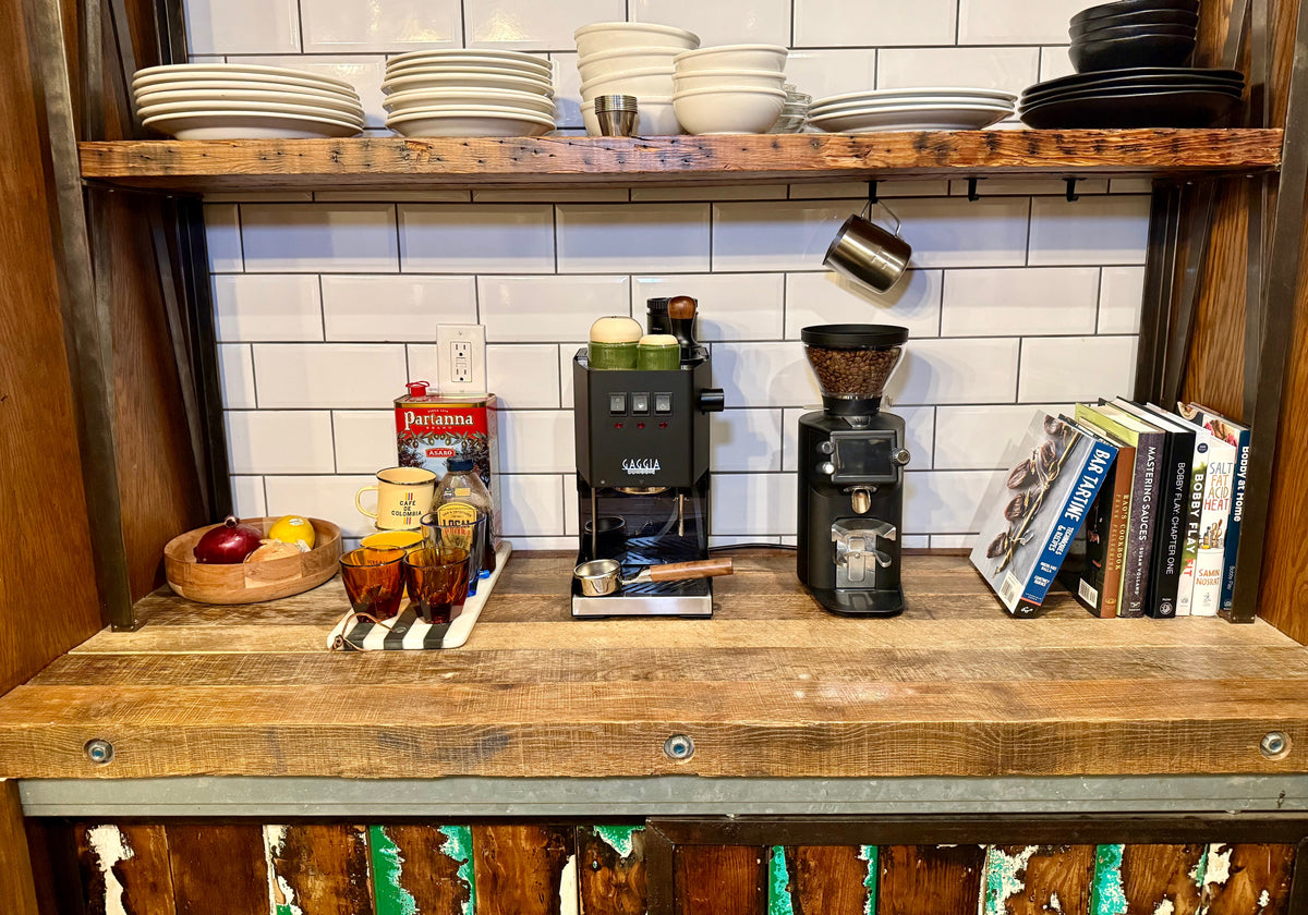 Chris Reynolds's home espresso bar in Atlanta: Mahlkönig E64 WS grinder, modded Gaggia Classic Pro, Vero glasses